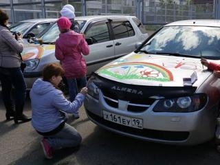 В Саяногорске появились десятки креативных автомобилей