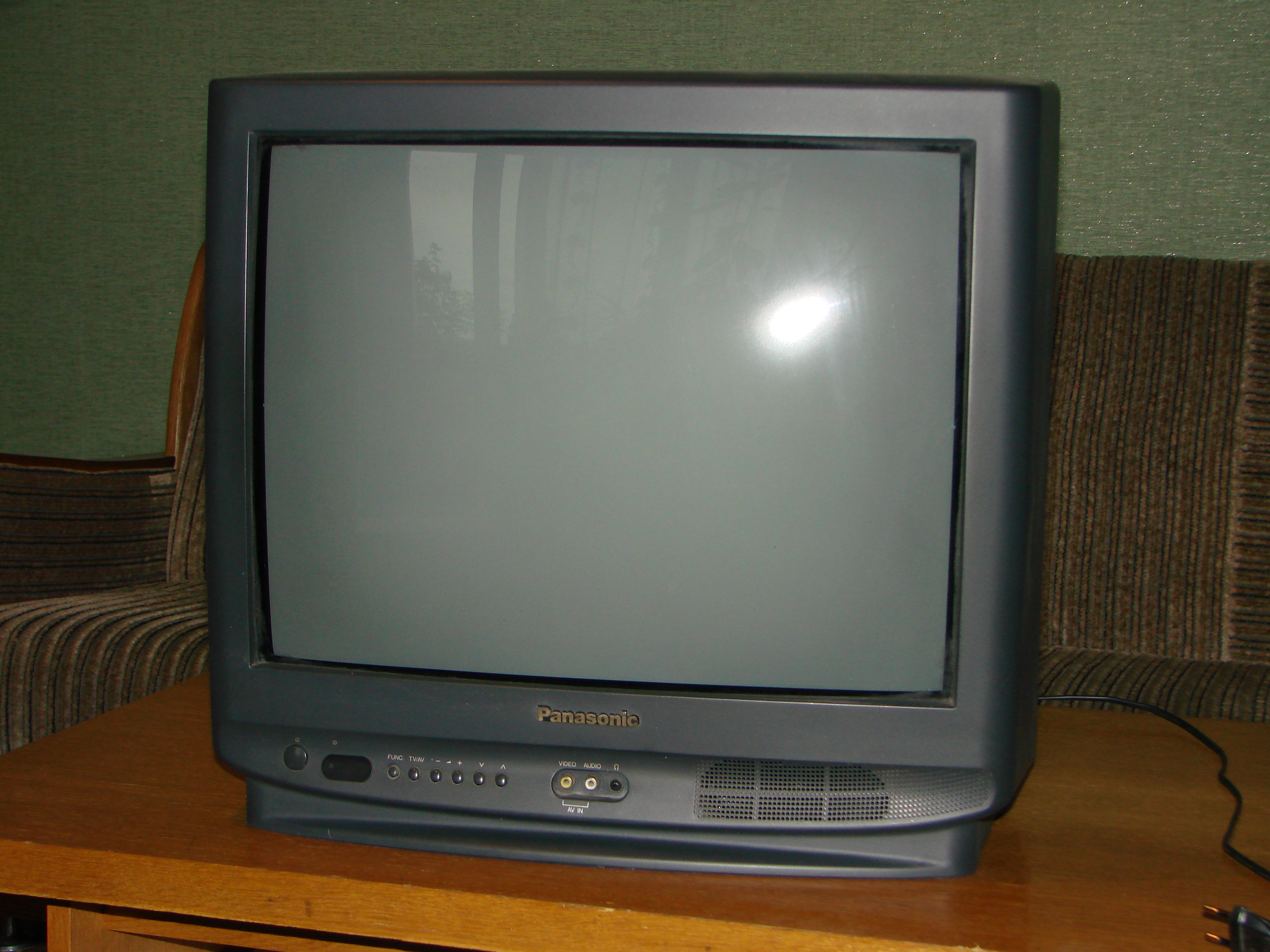 Куплю телевизор бу дешево. Продается телевизор. Телевизор Pro Tech. Телевизоры б у бывшие в употреблении. Купить бывший в употреблении телевизор.