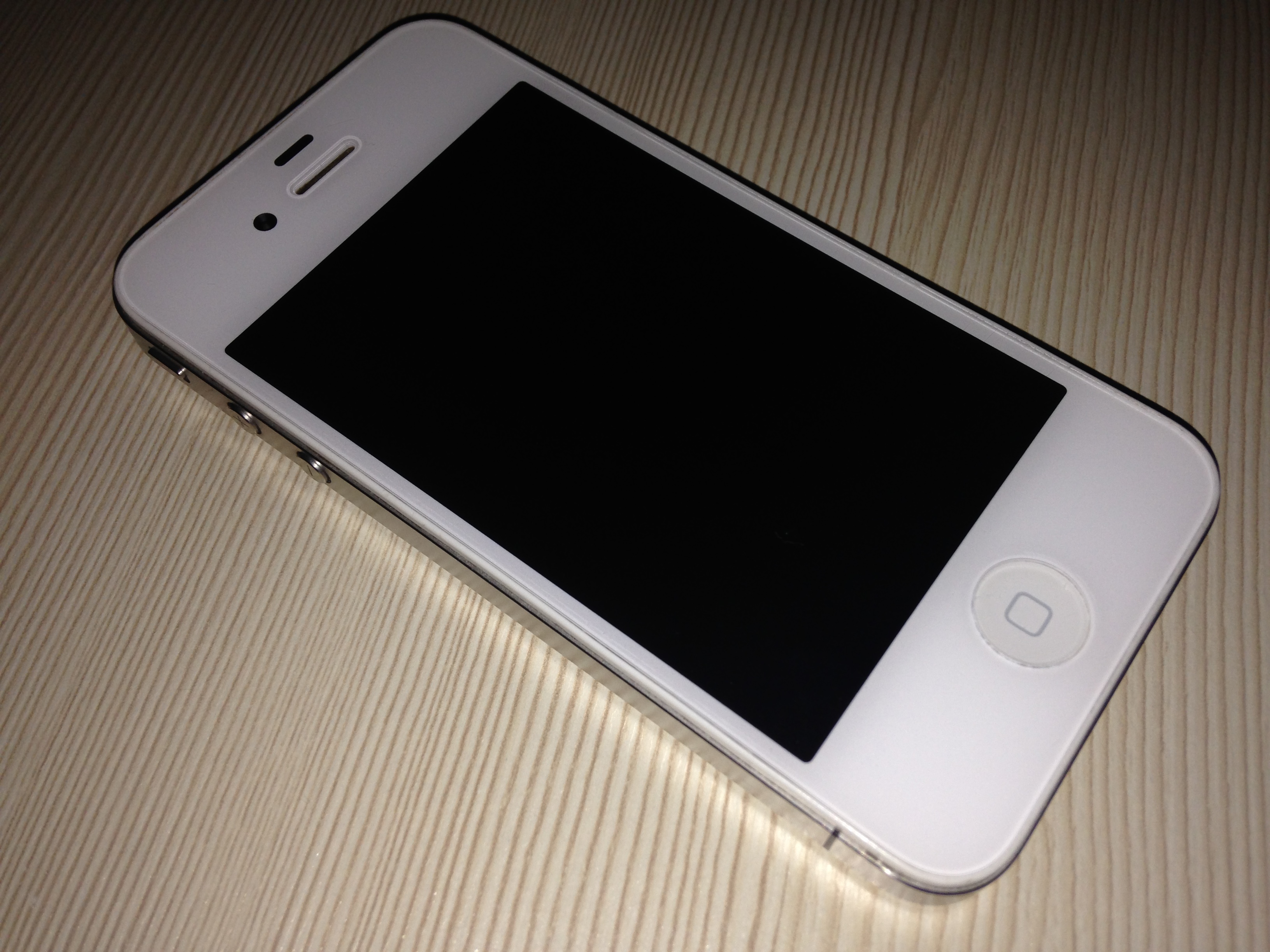 Картинки айфона 4. Iphone 4s белый. Айфон 4 белый. Apple iphone 4s White. Iphone 4 White.