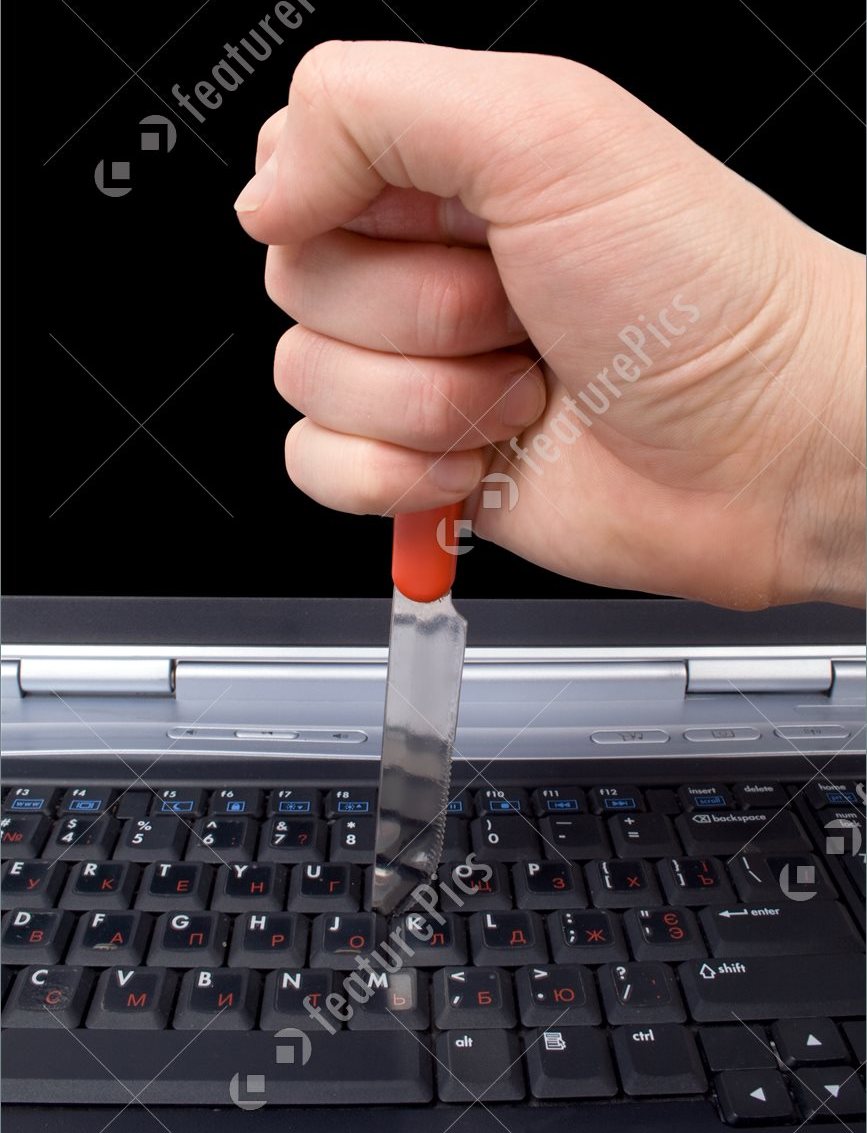 Саяногорск Инфо - hand-with-a-knife-in-the-laptop-keyboard-stock-image-1076165.jpg, Скачано: 208