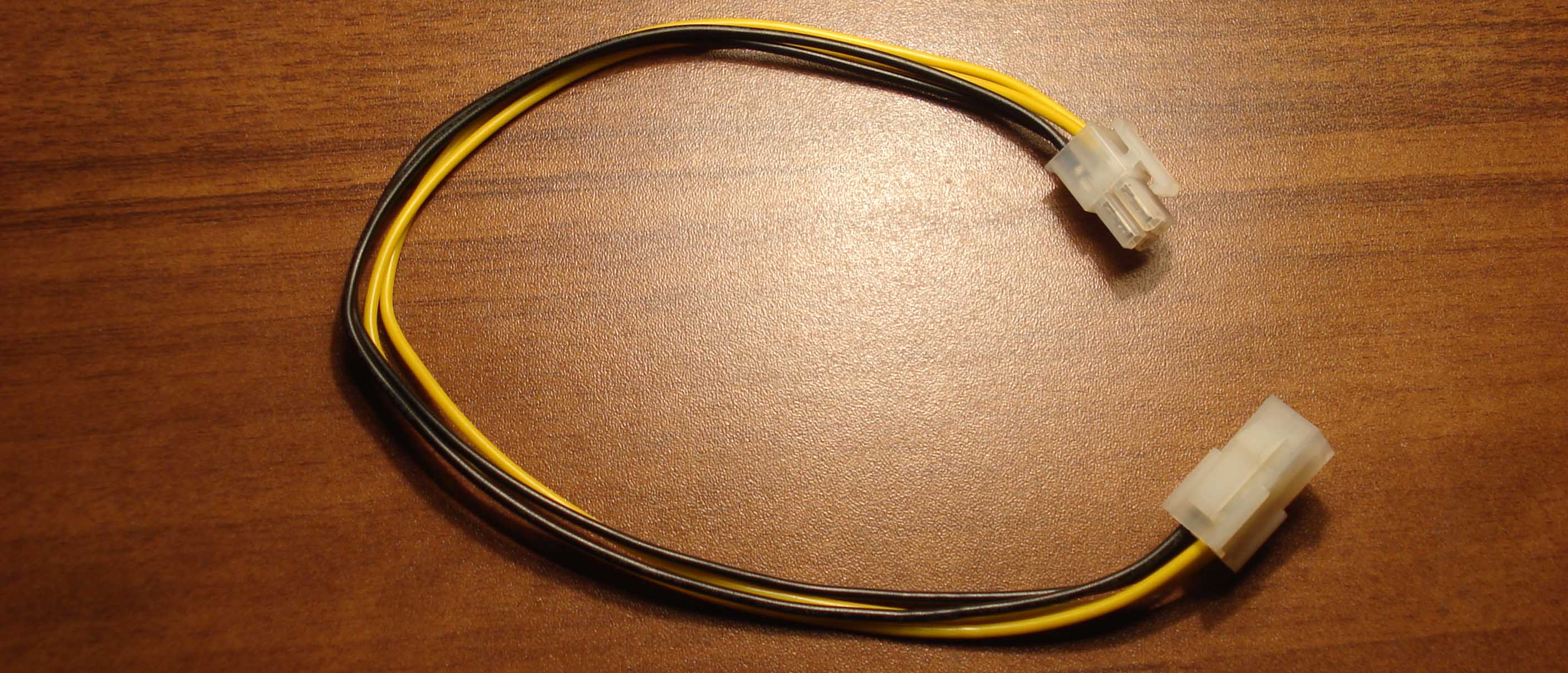 Саяногорск Инфо - udleniteli-4-pin-4-pin-dlya-processora-_35sm.jpg, Скачано: 280