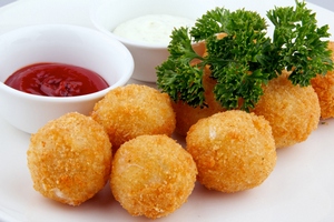 http://veselakorivka.ua/ru/recipes/syrnye-shariki-v-klyare http://veselakorivka.ua/ru/recipes/syrnye-shariki-v-klyare