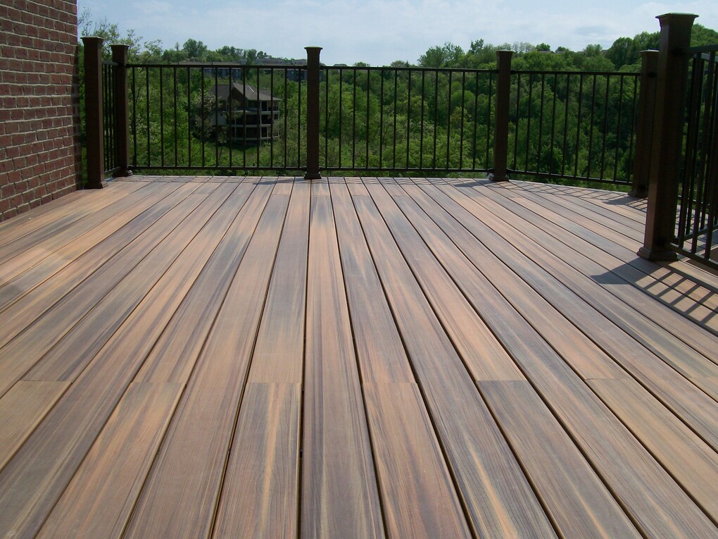 Саяногорск Инфо - Террасная доска бесшовная - wood.jpg