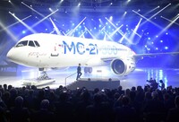Первый летный экземпляр МС-21 покинул сборочный цех
