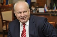 Глава Хакасии вручил госнаграды