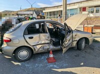 Сдавал назад и запустил цепочку столкновений водитель в Хакасии