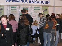 Более трехсот работодателей Хакасии воспользовались услугами ярмарок вакансий