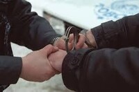 В Саяногорске за грабеж задержаны трое мужчин