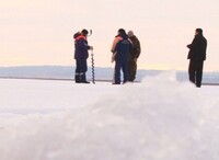 На Саяно-Шушенском водохранилище затонул автомобиль