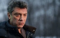 Порошенко наградил Немцова орденом Свободы