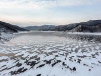 Пассажиры утонувшей на Саяно-Шушенском водохранилище "Нивы" не найдены