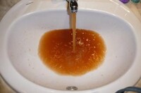 Митинг в Саяногорске: праздник - праздником, а водичка-то не очень...
