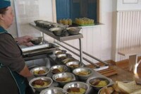 Продукты для школьников Саяногорска хранили с нарушениями