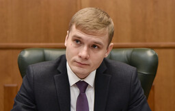 Валентин Коновалов прокомментировал разговоры о "неготовности" школ Саяногорска к очному обучению
