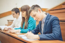 В Хакасии СТЭМИ демонстрирует большой конкурс среди абитуриентов