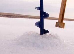 Лед на Саяно-Шушенском водохранилище пока еще слабый