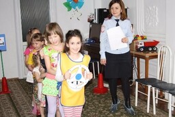 В Хакасии детям с ограниченными возможностями рассказали о правилах дорожного движения