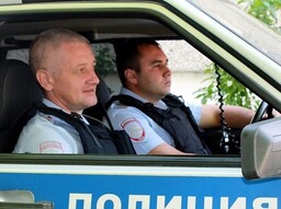 В Саяногорске росгвардейцы задержали ударившего ножом женщину