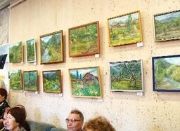 В честь Дня народного единства и Дня рождения города в Черемушках открылась выставка картин