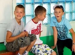 В Саяногорске заработали пришкольные лагеря и вечерние спортивные площадки