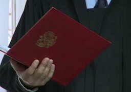 В Саяногорске осудили мужчину, зарезавшего инвалида-колясочника