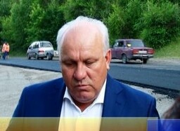Глава Хакасии проинспектировал ремонт дорог в Саяногорске