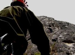 В Саяногорске каждый взрослый может стать скалолазом