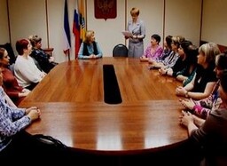 В Саяногорске наградили участников конкурса на лучшее новогоднее оформление