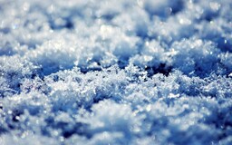 В Саяно-Шушенском заповеднике выпал снег