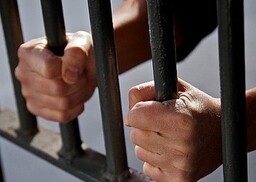 Женщина хитростью сумела отбиться от насильника