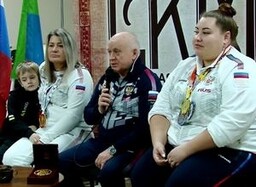 Дети Саяногорска пообщались со спортсменами