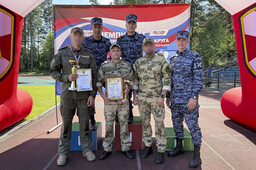 Росгвардейцы из Хакасии взяли бронзу на сибирском чемпионате по военно-прикладному спорту