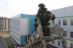 В Абаканской школе № 33 прошли пожарные учения