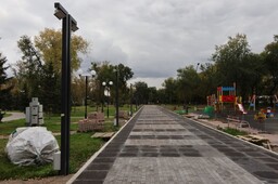 В Абакане продолжается благоустройство Парка Победы