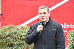 Валентин Коновалов поучаствовал в открытии мурала «Хранители истории»
