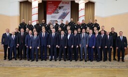 «Верю в вас»: полпред президента встретился с тренерами и игроками ВК «Локомотив»