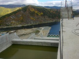 Запуск берегового водосброса Саяно-Шушенской ГЭС назначен на 28 сентября
