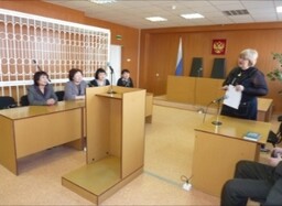 В Саяногорске будущие юристы провели судебный процесс