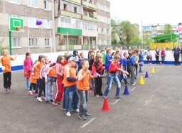 В Саяногорске открылась новая спортплощадка