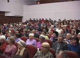 Руководитель жилищной инспекции Хакасии сегодня встретился с саяногорцами