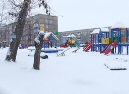 Безопасен ли детский городок в строящемся сквере?