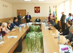 Саяногорцев наградили за хорошую работу в избирательной системе