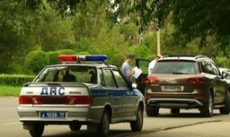 Все лето сотрудники ГИБДД Саяногорска будут проводить рейды и проверки наличия детских автокресел