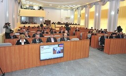 Профсоюзы Хакасии и Верховный Совет провели обширное совещание