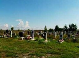 Городское кладбище привели в порядок
