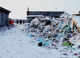 Мусор с полигона по переработке отходов рядом с КСРЗ вывозят