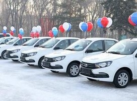 Больницы Саяногорска получили новые автомобили
