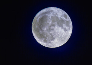 Ночью жители Хакасии смогут увидеть необычайно большую Луну