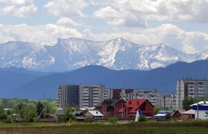 Глава Саяногорска просит ограничить въезд в город.