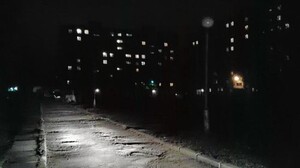 Улицы Саяногорска снова будет освещать только луна